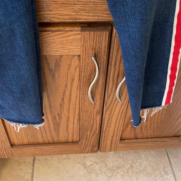 GAP Red Stripe True Skinny Jeans EUC - Picture 7 of 10